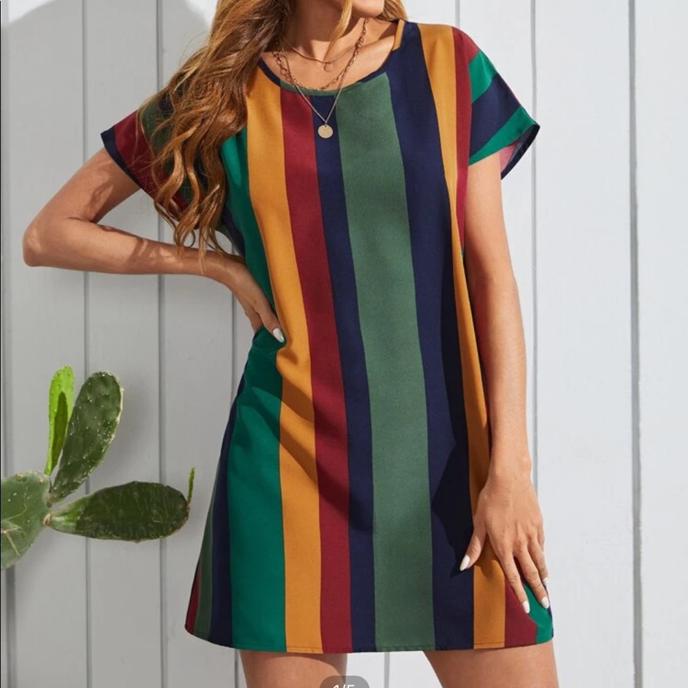 Stripped dress! Size Large ! Super cute !